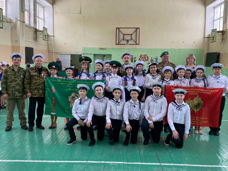 Смотр строя и песни.
